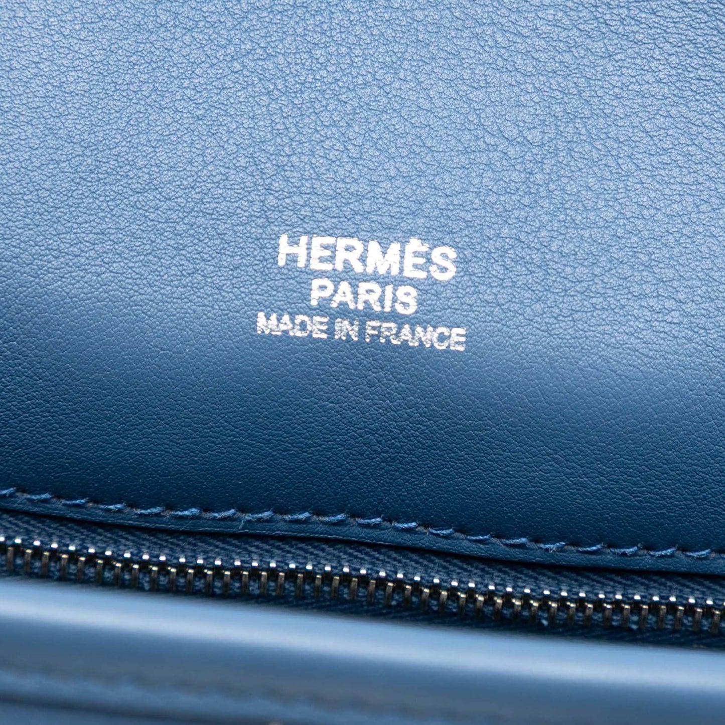 Hermès Swift Berline 28