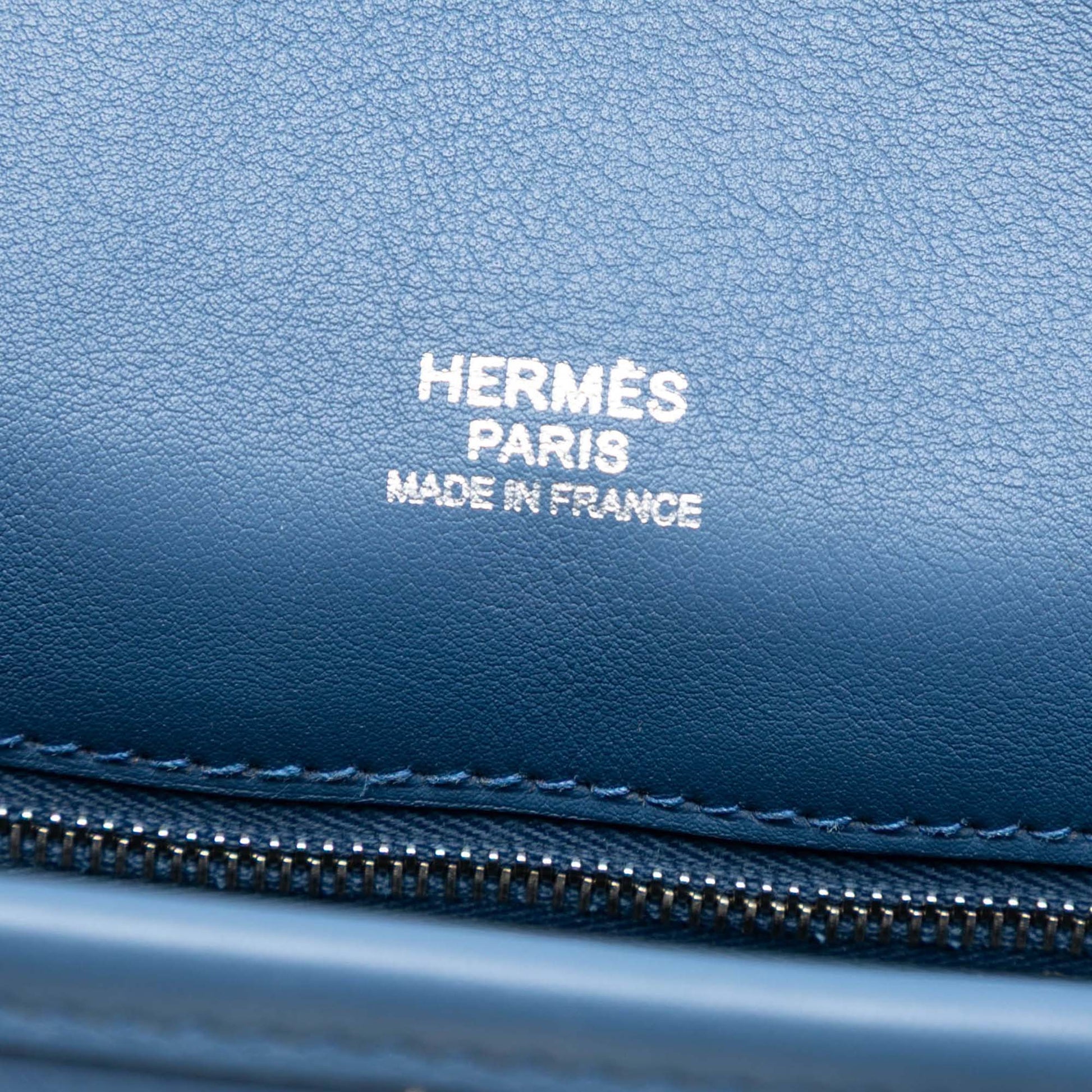 Hermès Swift Berline 28