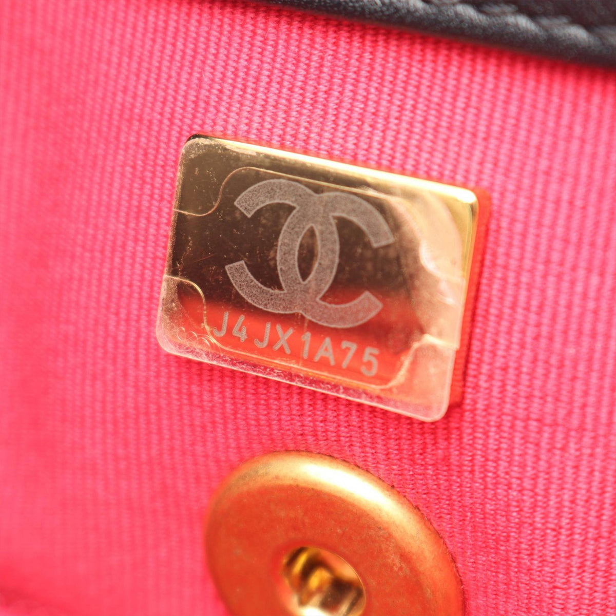 Chanel Small Quilted Lambskin Chain Infinity Flap — Black