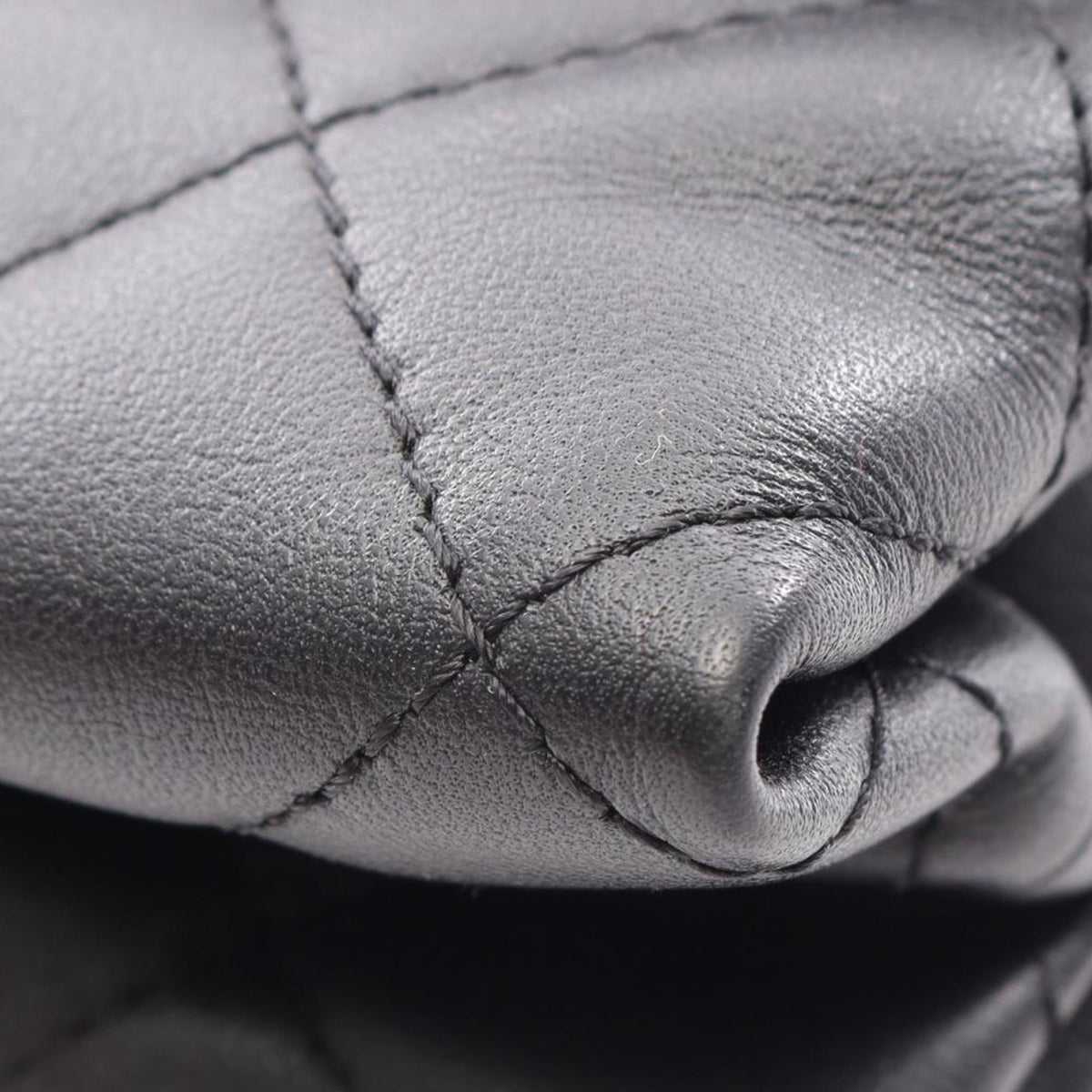 Chanel Small Quilted Lambskin Chain Infinity Flap — Black