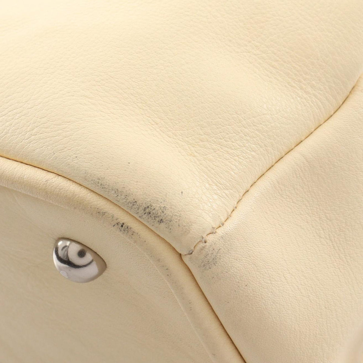 Chloé Leather Knot Handbag — Beige