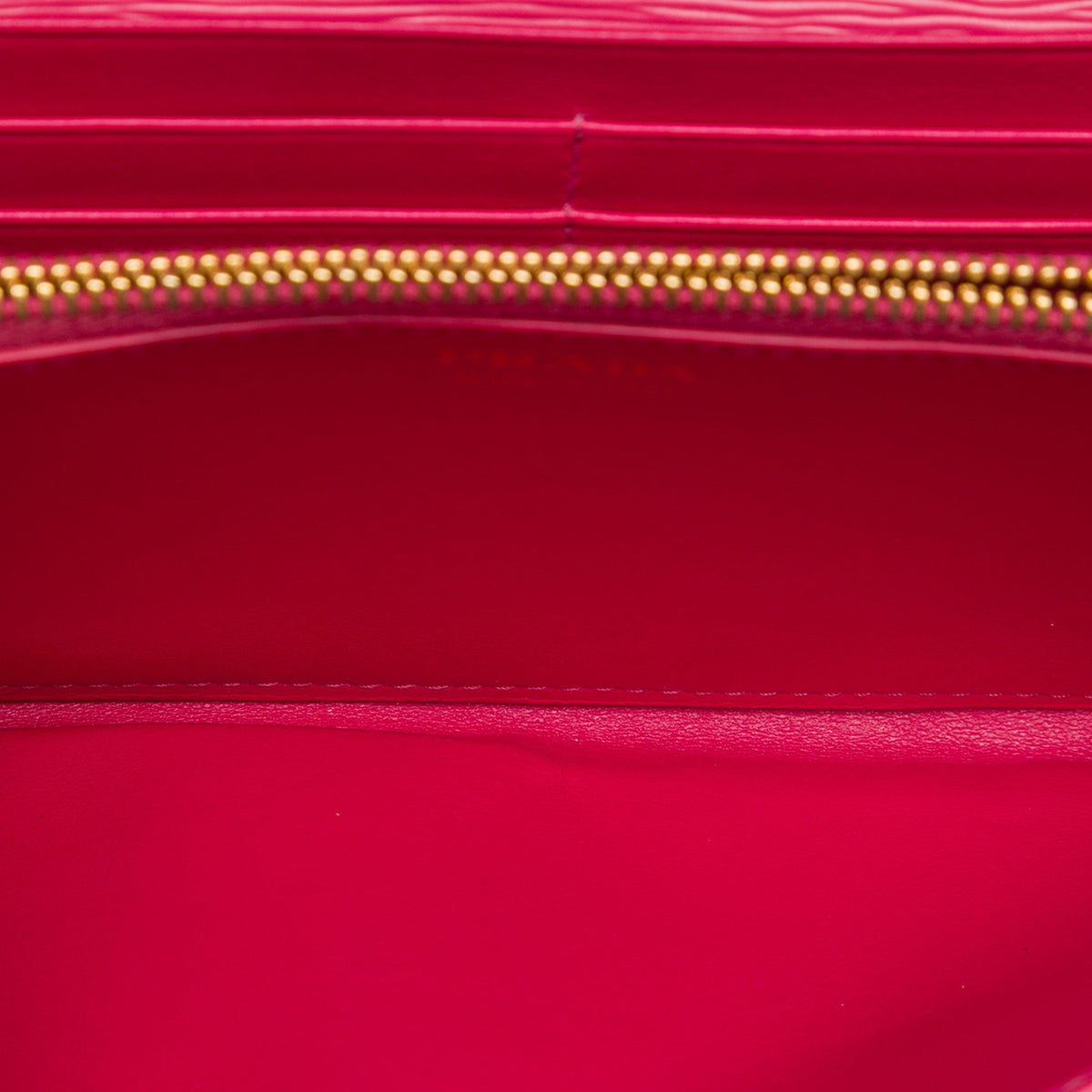 Prada Vitello Move Wallet on Chain — Pink