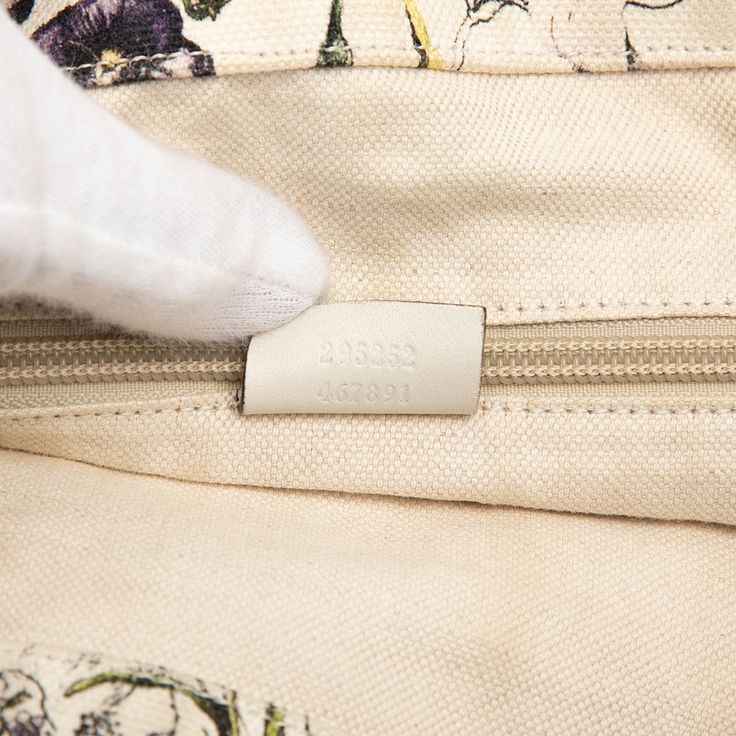 Gucci Canvas Flora Tote