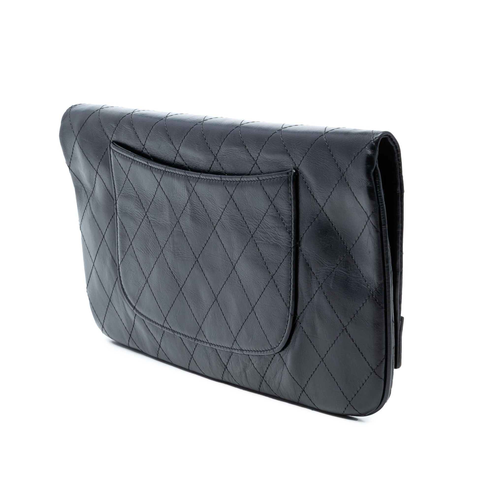 Large Shiny Crumpled Calfskin 31 Clutch