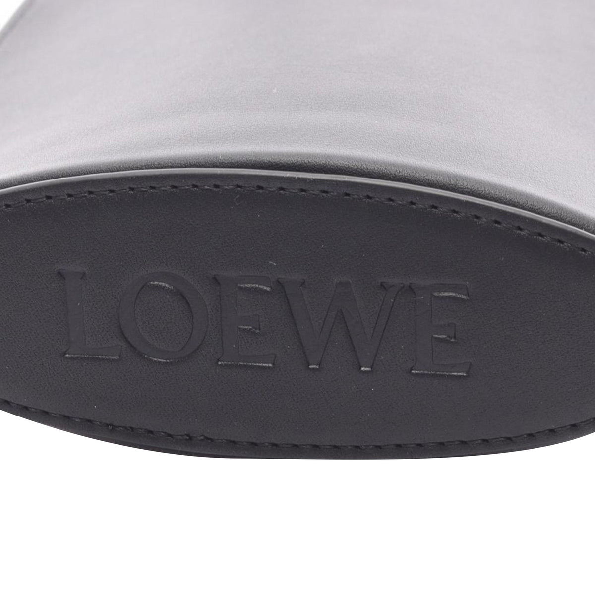 LOEWE Smooth Calfskin Pebble Pouch