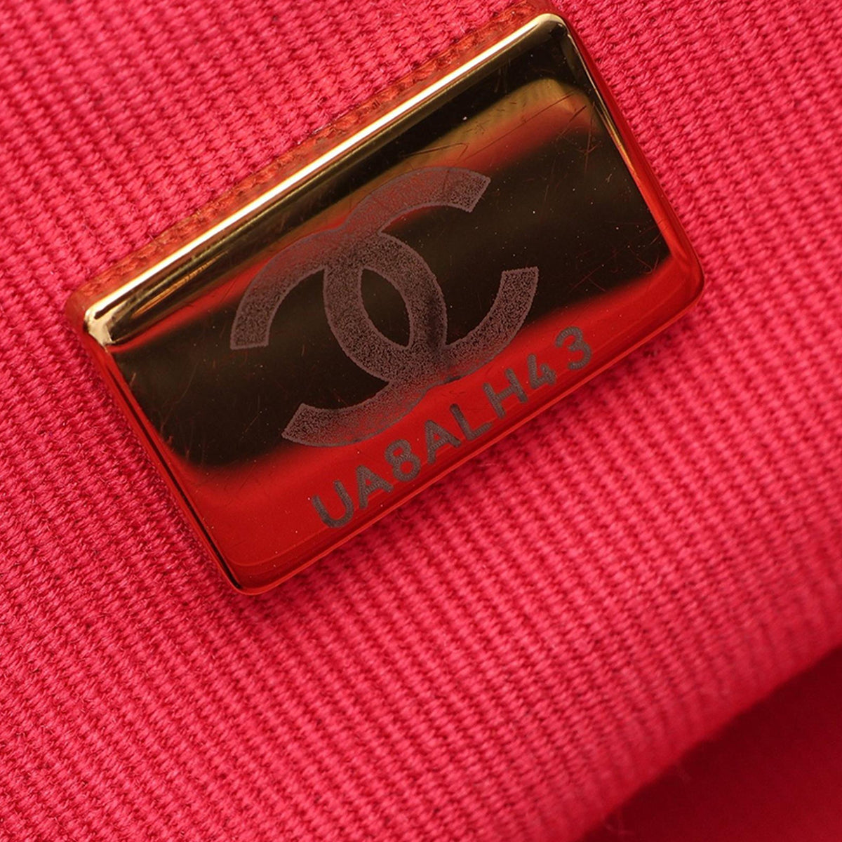 Chanel CC Quilted Calfskin Vanity Case with Chain