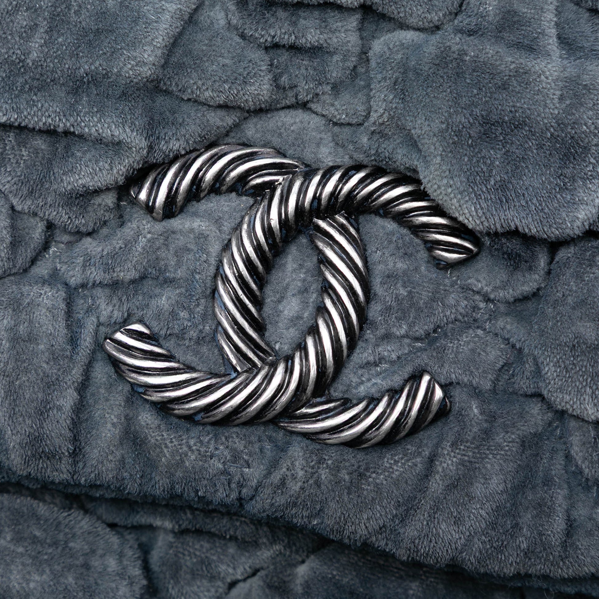 Chanel Paris Moscou Bubble Quilted Velvet Flap