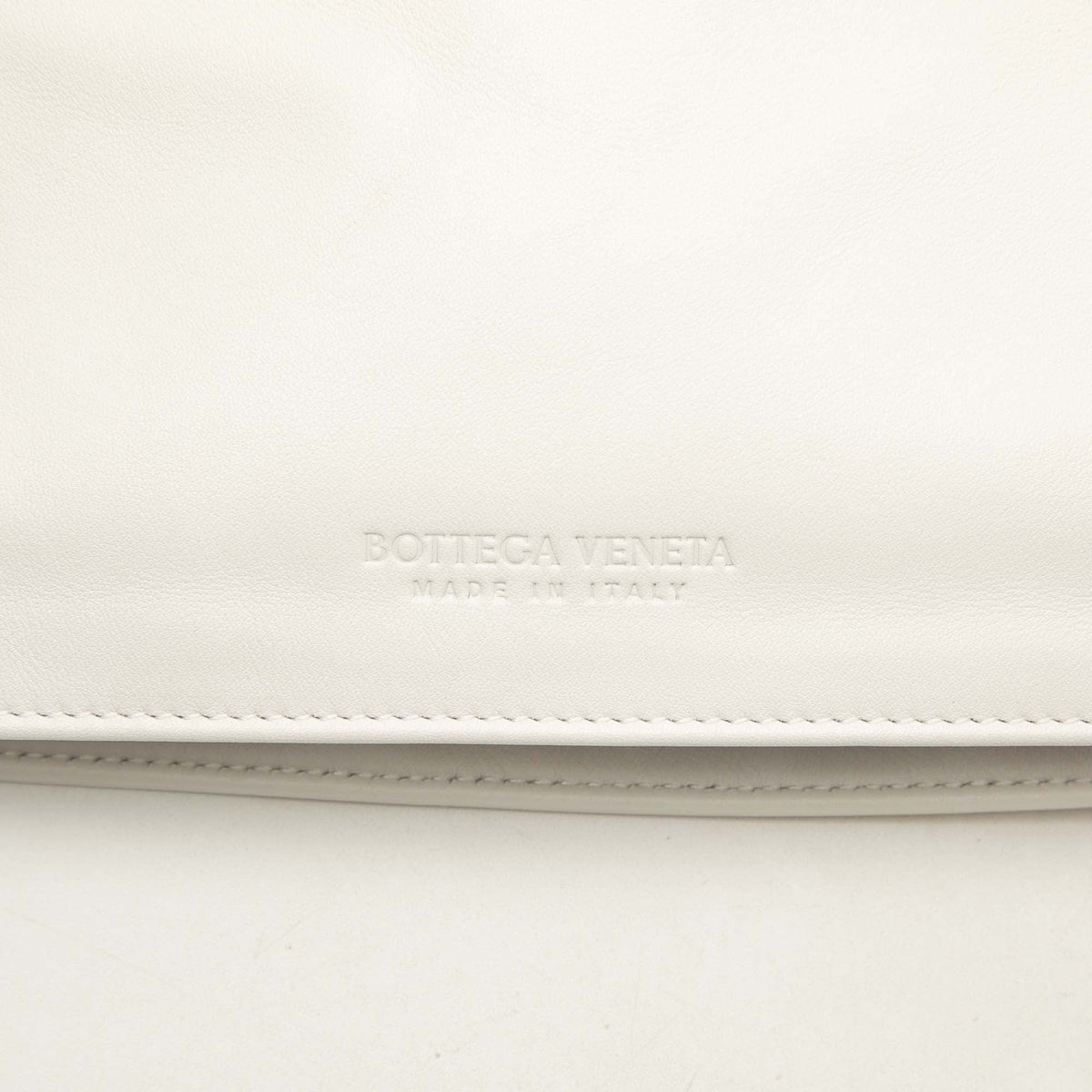 Bottega Veneta Nappa BV Twist Handbag — White