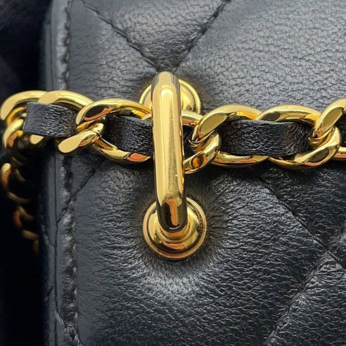 Chanel Mini CC Quilted Lambskin Vanity Case with Chain