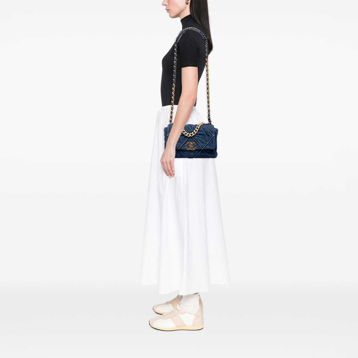 Chanel Medium Denim 19 Flap — Blue