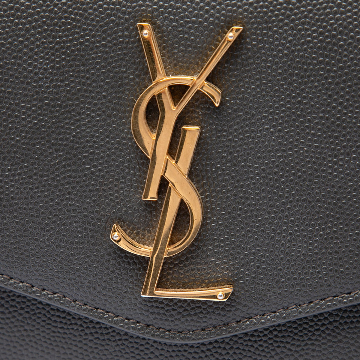 Saint Laurent Grain De Poudre Uptown Chain Wallet — Gray