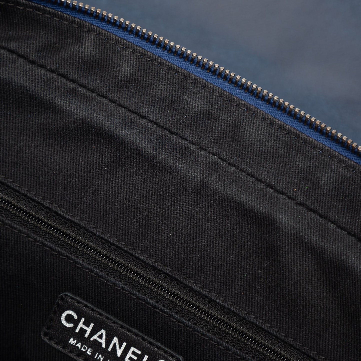 Chanel Jumbo Quilted Iridescent Caviar Easy Flap