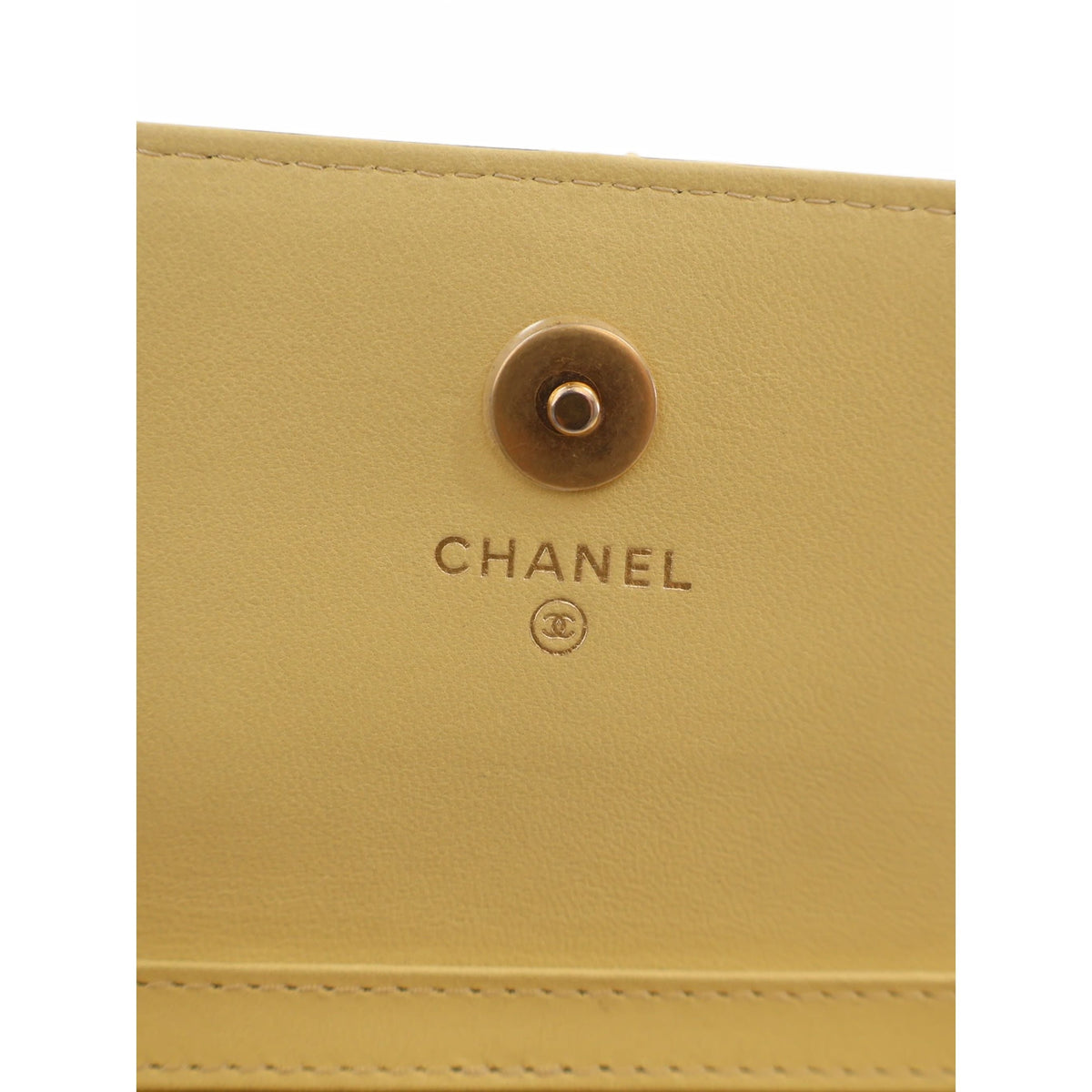 Chanel CC Quilted Lambskin Clutch With Chain — Yellow