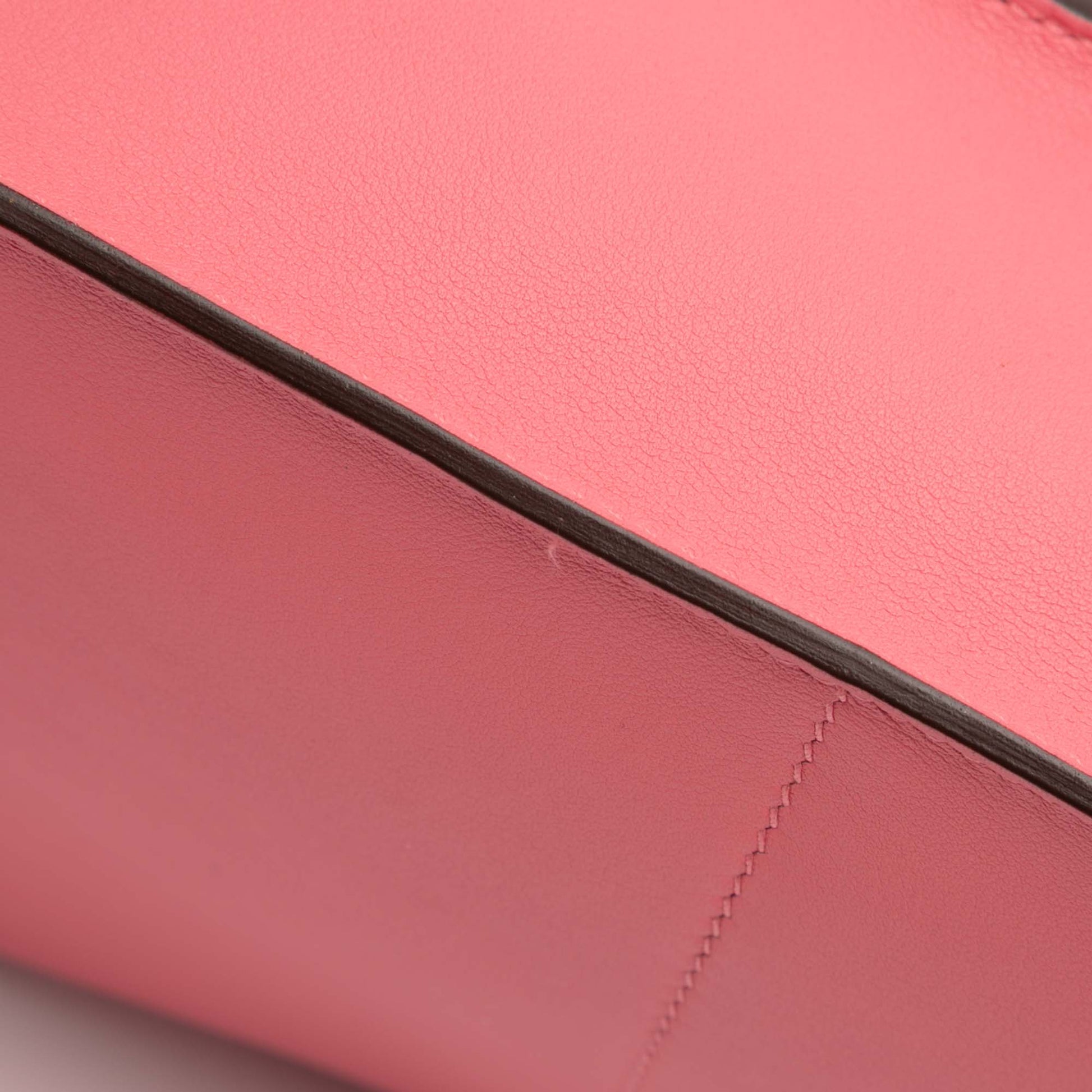 Hermès Mini Swift Halzan 22