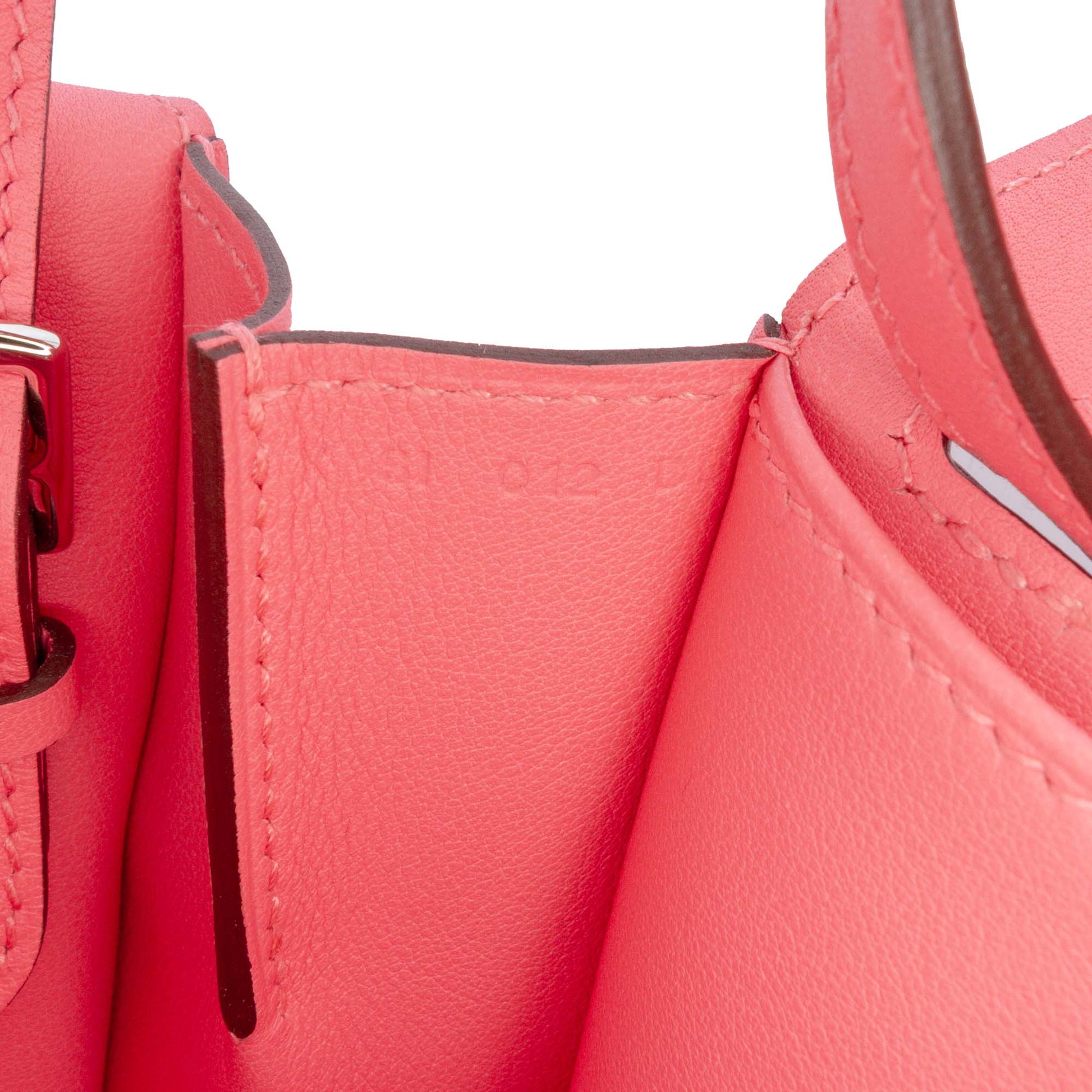Hermès Mini Swift Halzan 22