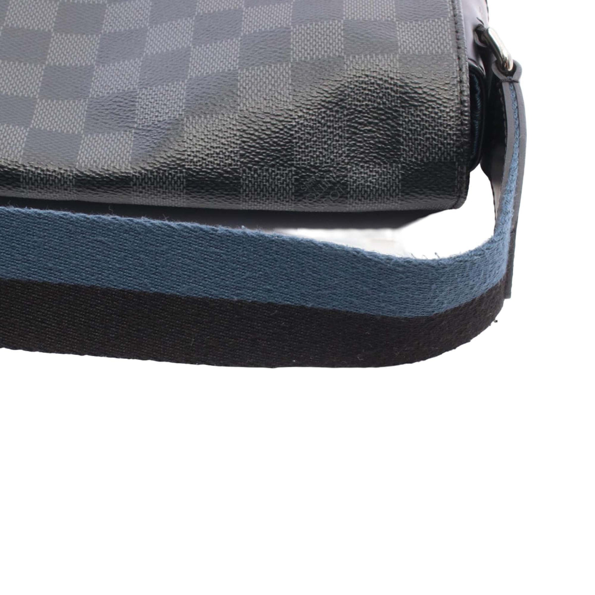 Louis Vuitton Damier Graphite District PM — Black