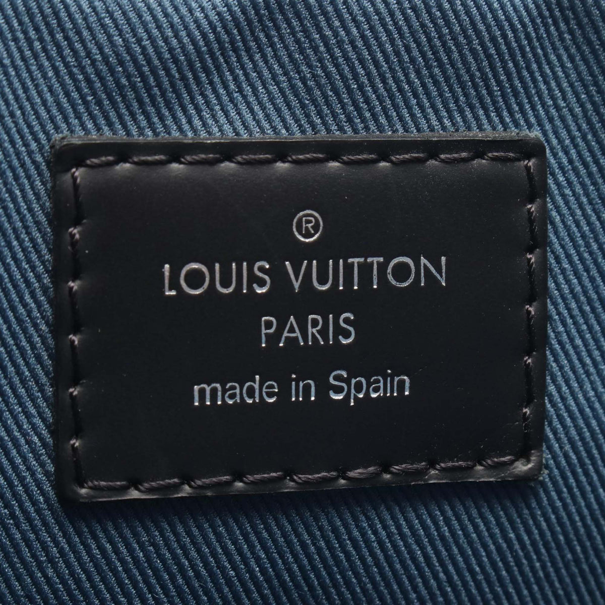 Louis Vuitton Damier Graphite District PM — Black