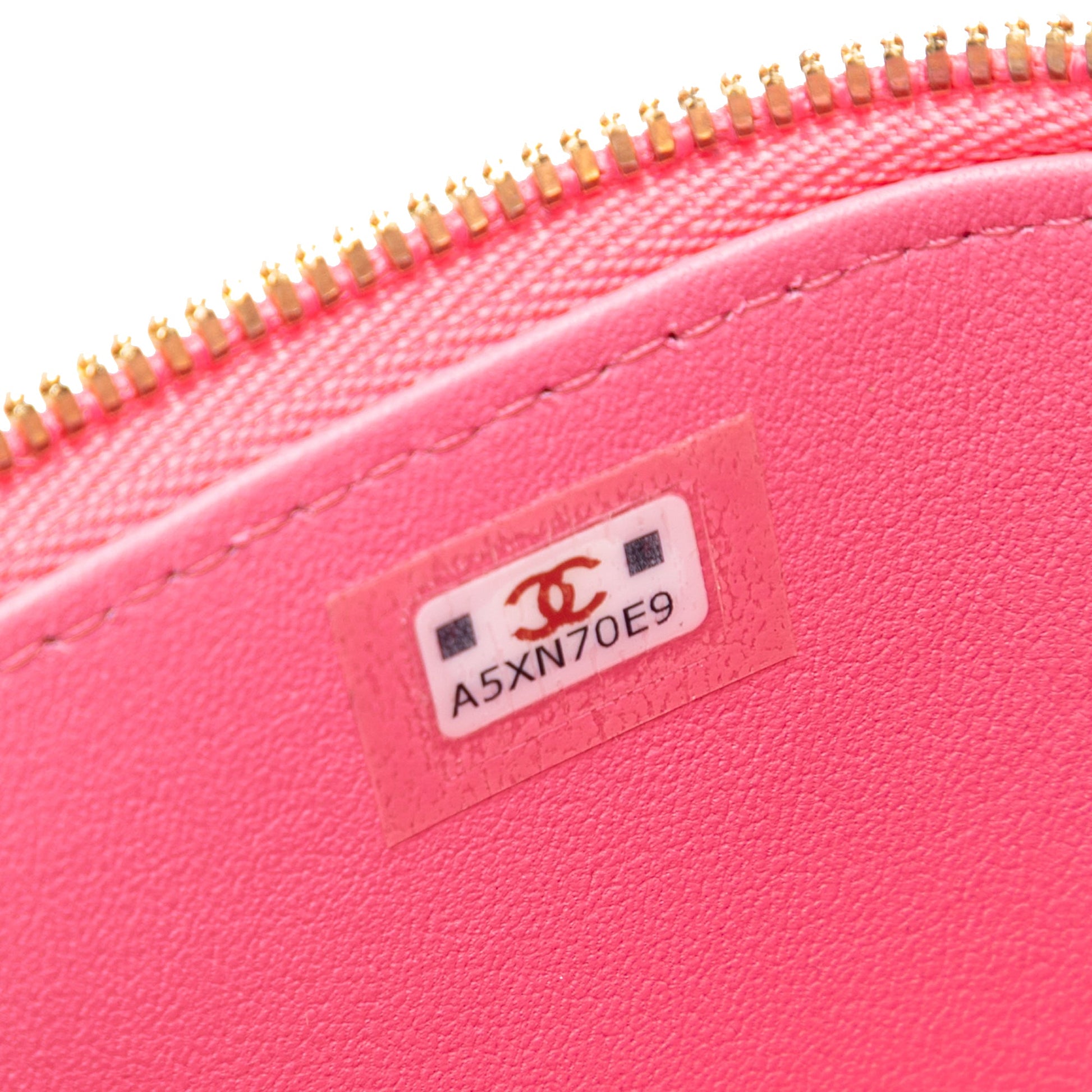 Chanel Mini CC Quilted Lambskin Beaded Heart Charms Chain Vanity Case