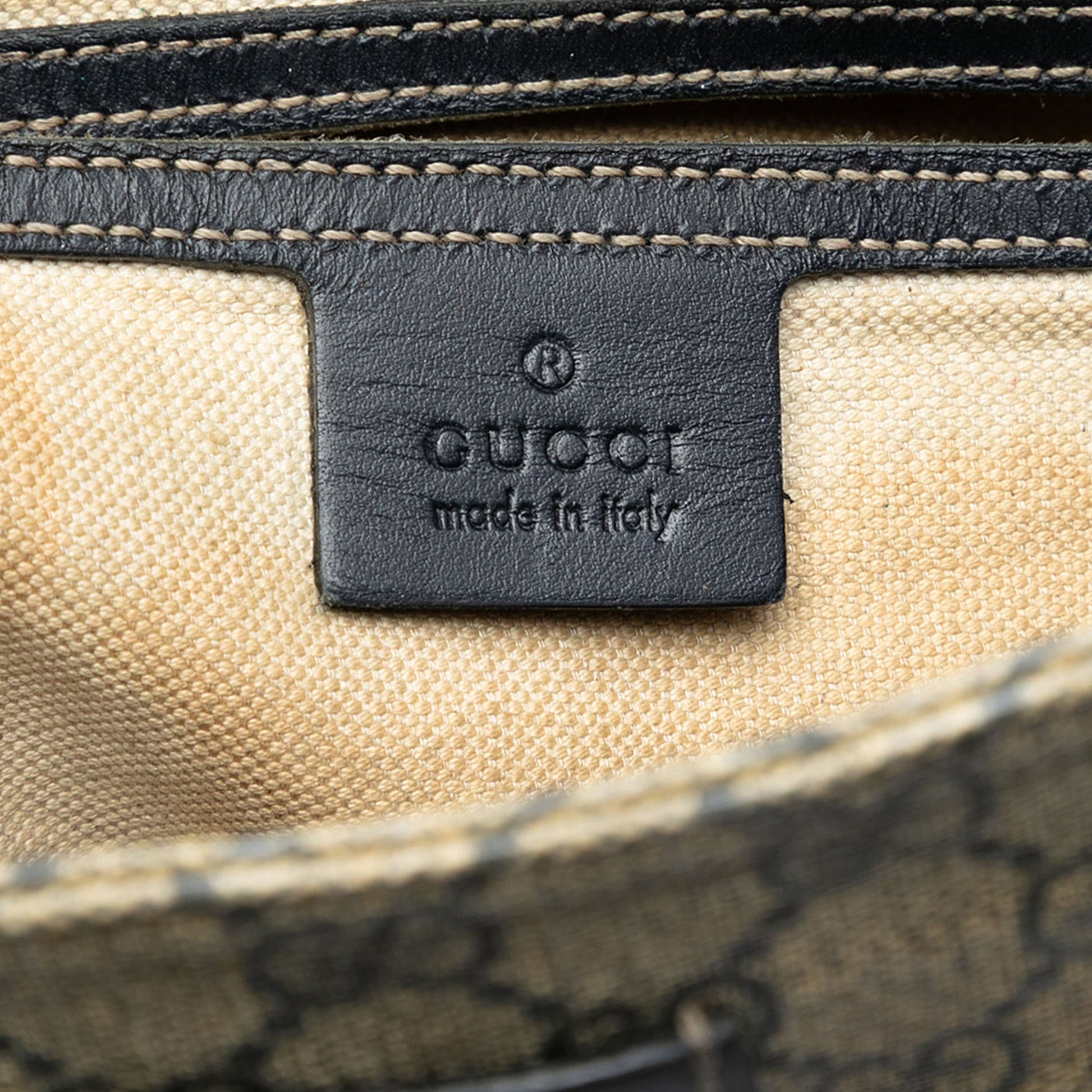 Gucci GG Supreme Crossbody