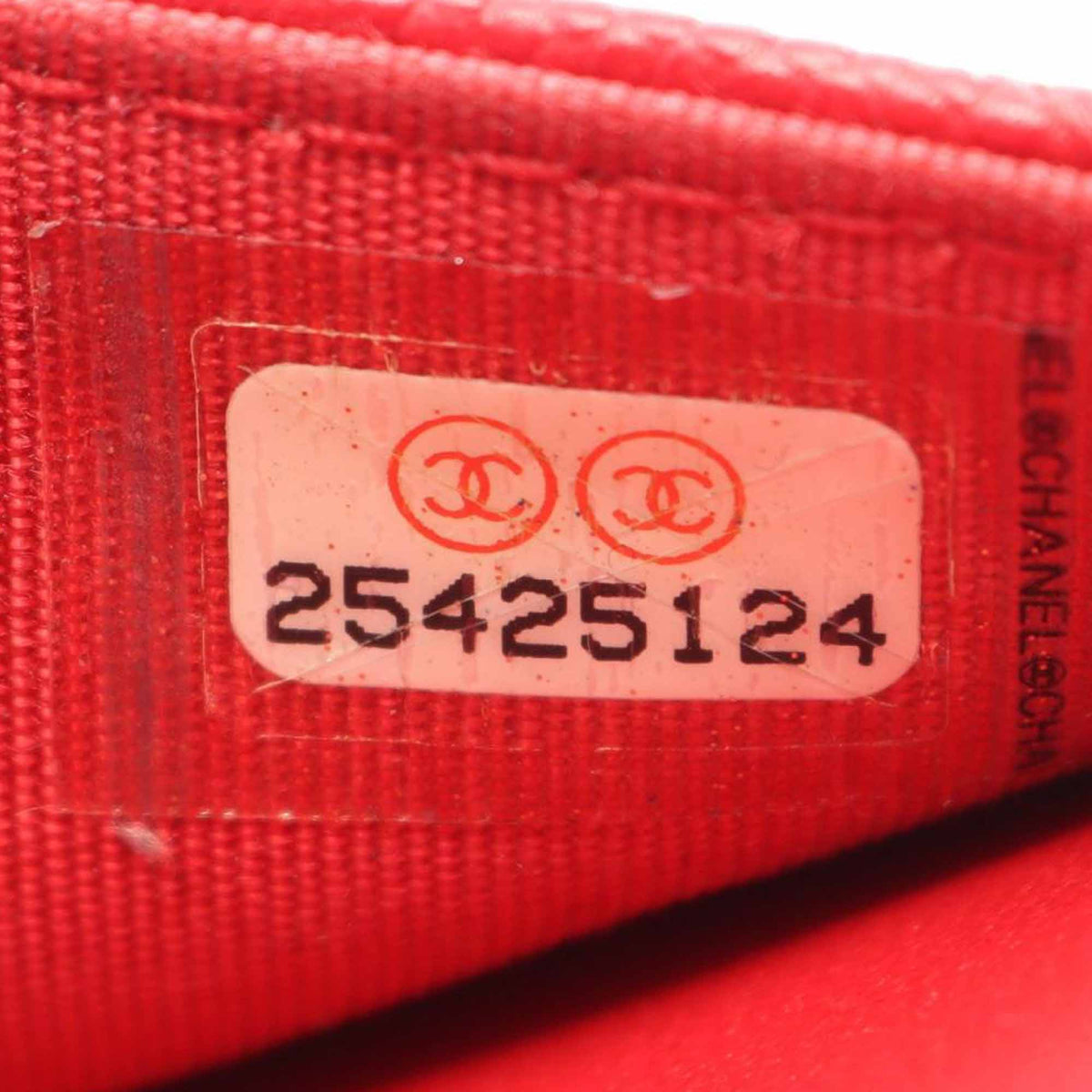 Chanel Caviar CC Filigree Wallet On Chain