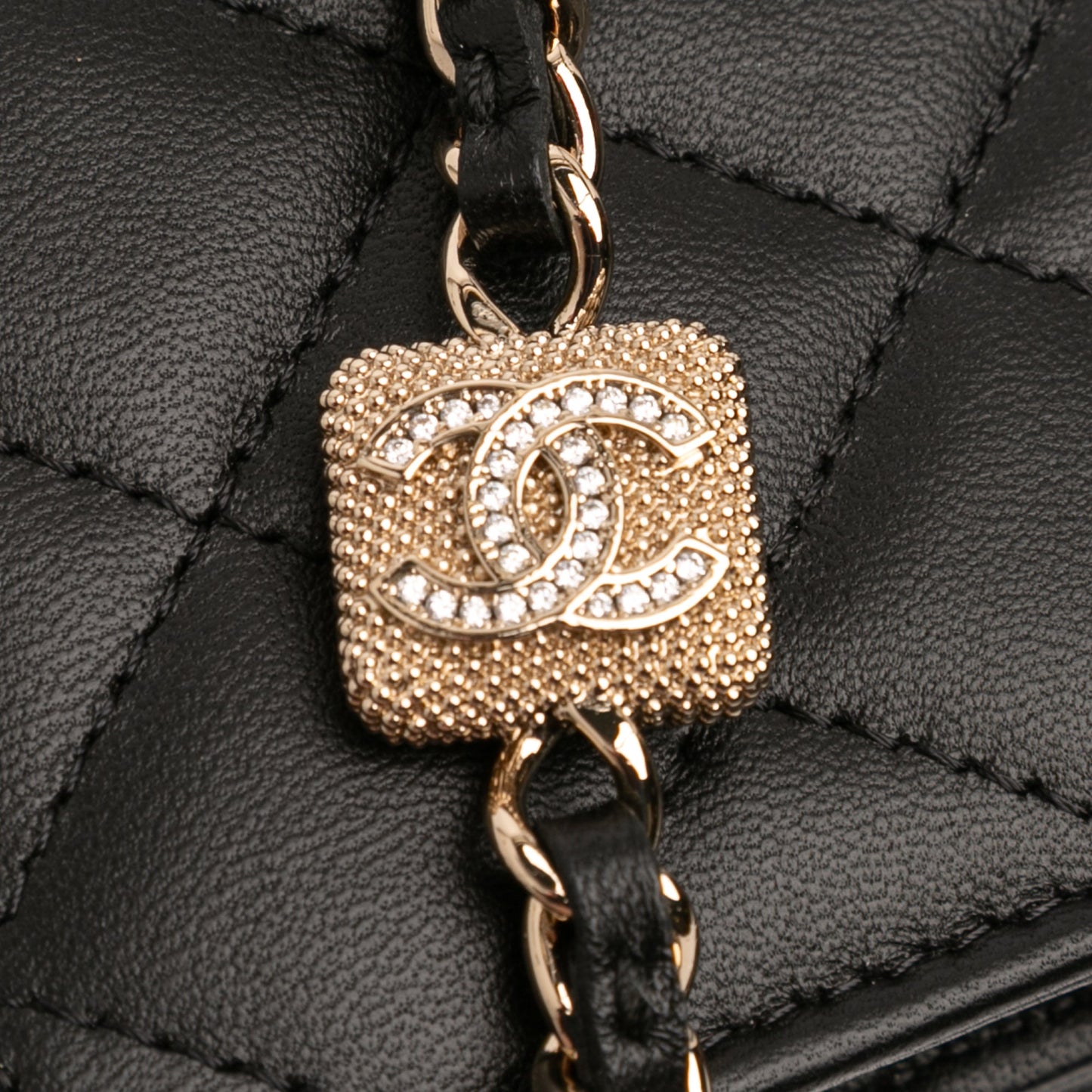 Chanel CC Quilted Lambskin Strass Clutch With Chain