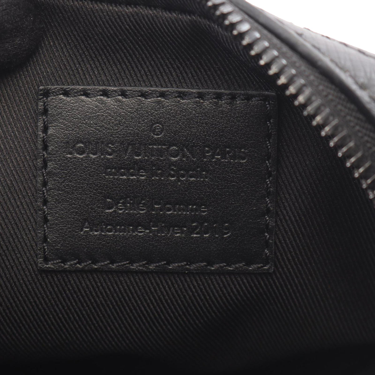 Louis Vuitton Taiga Rainbow Danube