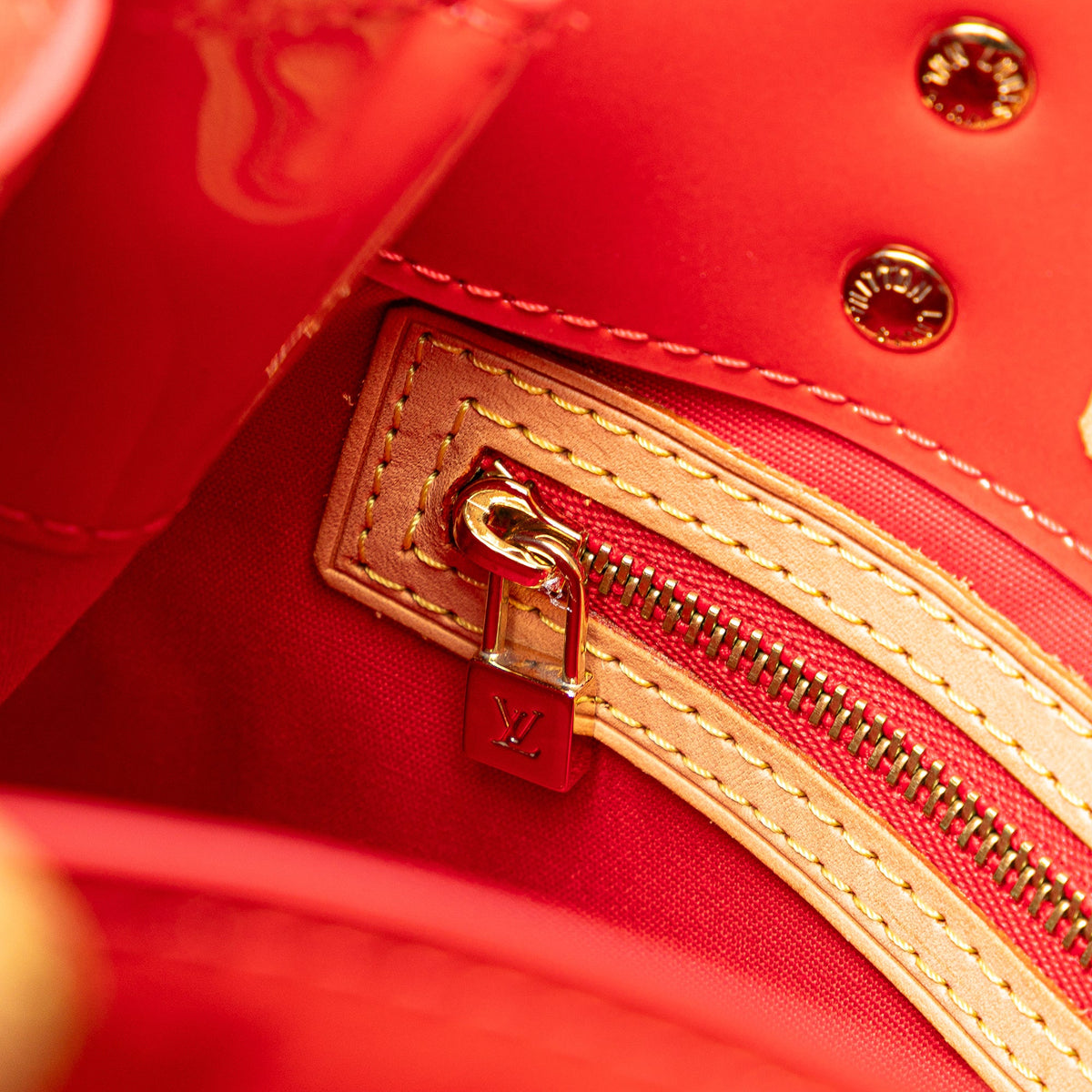 Louis Vuitton Monogram Vernis Reade PM