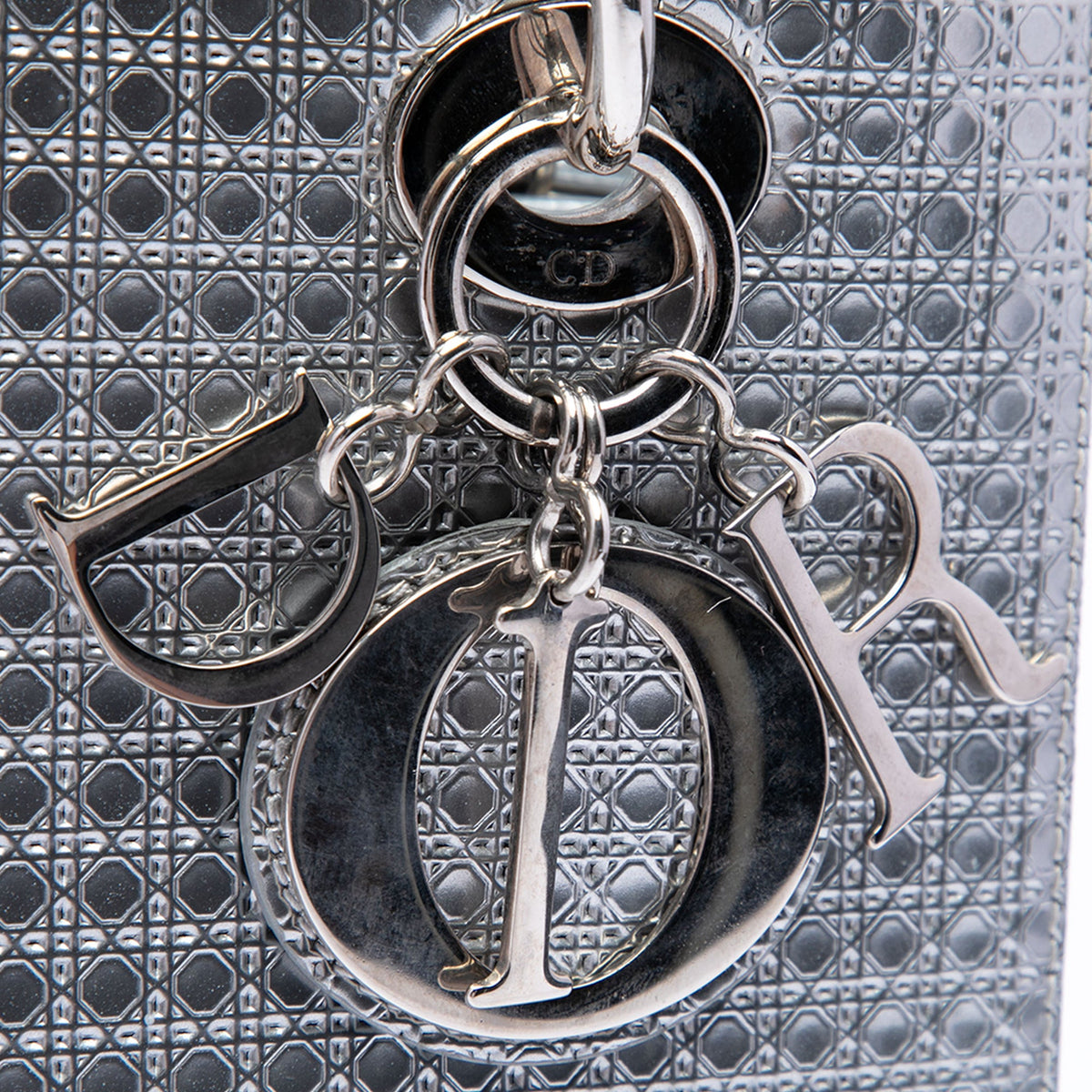 Dior Medium Metallic Patent Microcannage Lady Dior — Silver