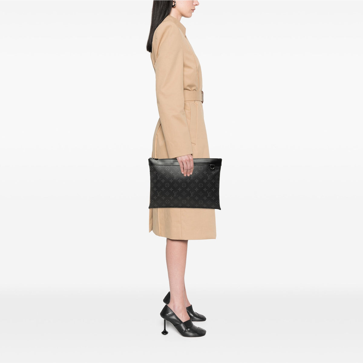 Louis Vuitton Monogram Eclipse Discovery Pochette GM — Black