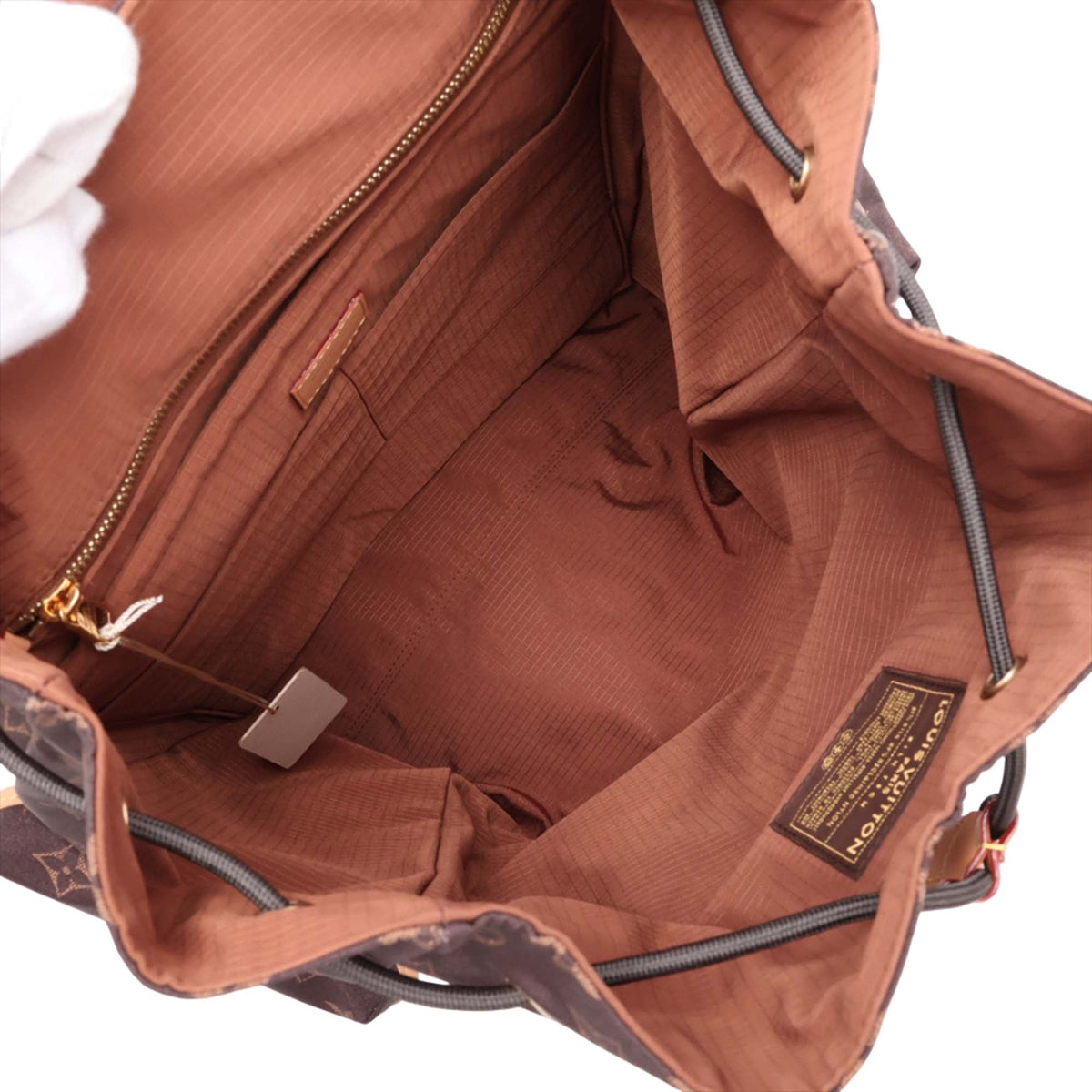 Louis Vuitton Monogram Silk Tech Christopher East West MM — Brown