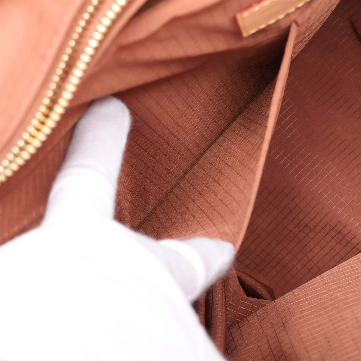 Louis Vuitton Monogram Silk Tech Christopher East West MM — Brown