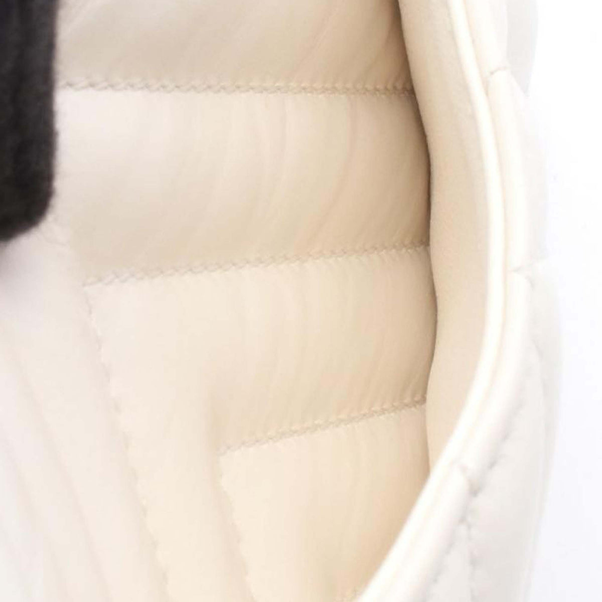 Chanel Reissue 2.55 Chevron Calfskin Single Flap 224
