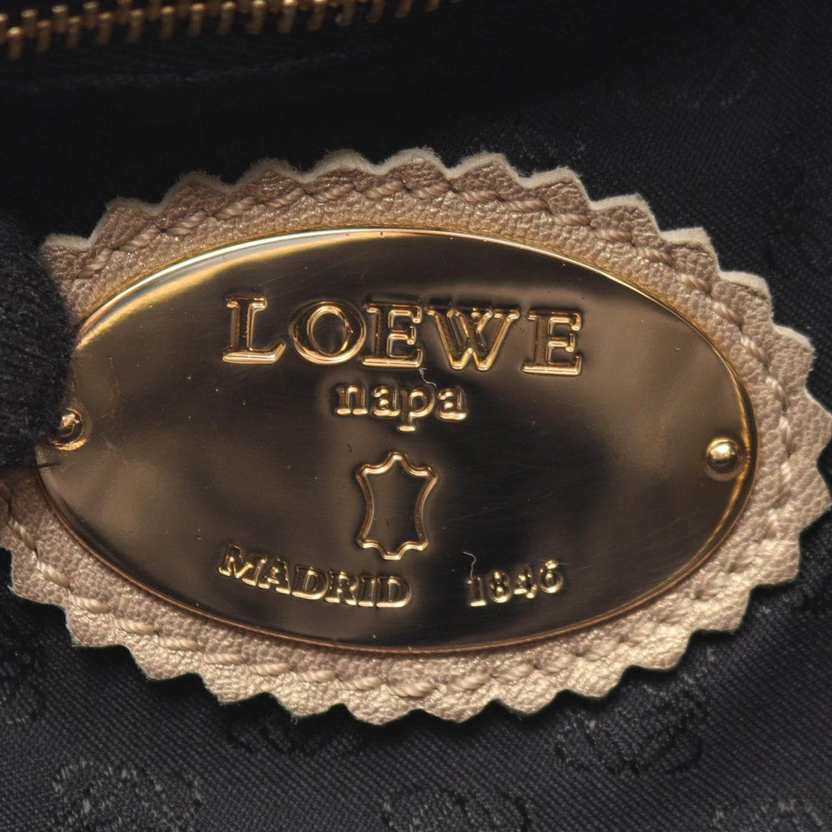 LOEWE Metallic Nappa Aire — Gold
