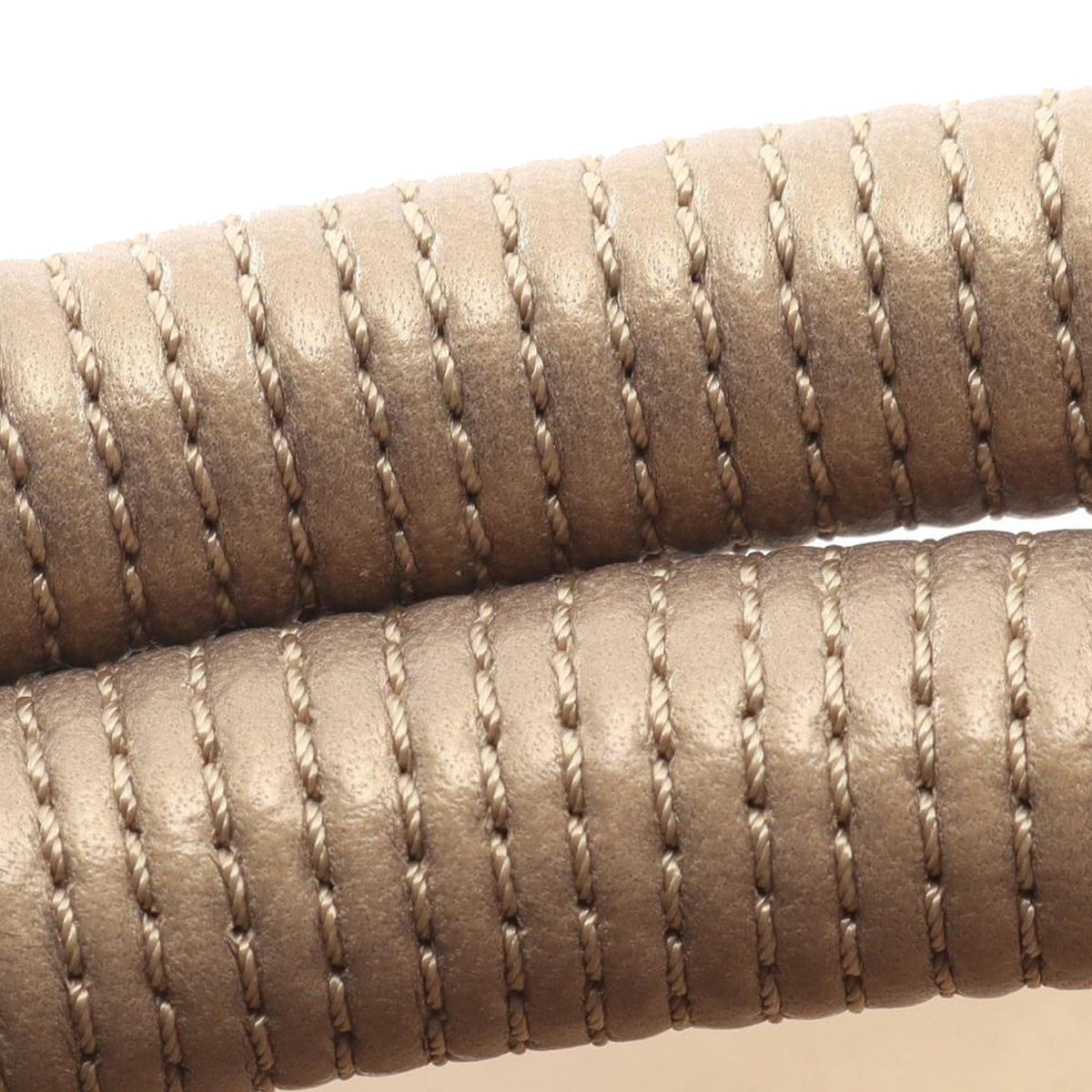 LOEWE Metallic Nappa Aire — Gold
