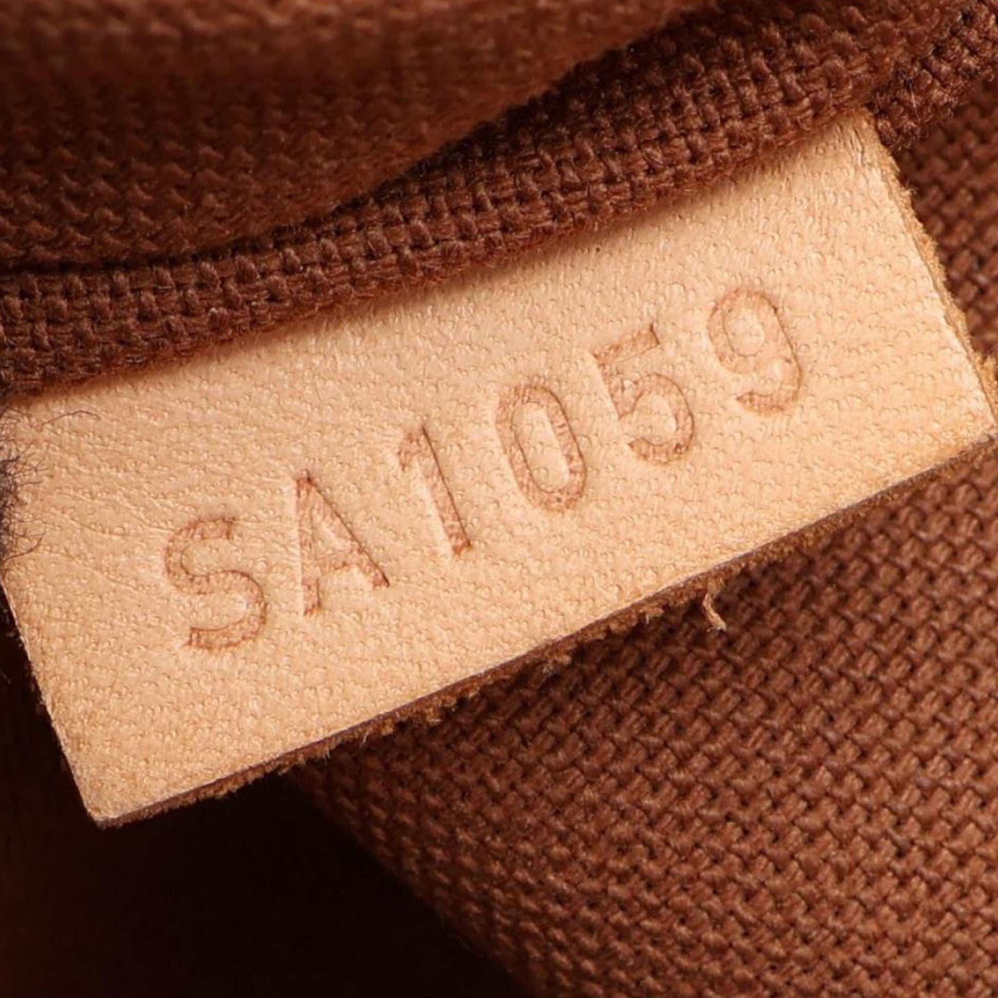 Louis Vuitton Monogram Batignolles Horizontal