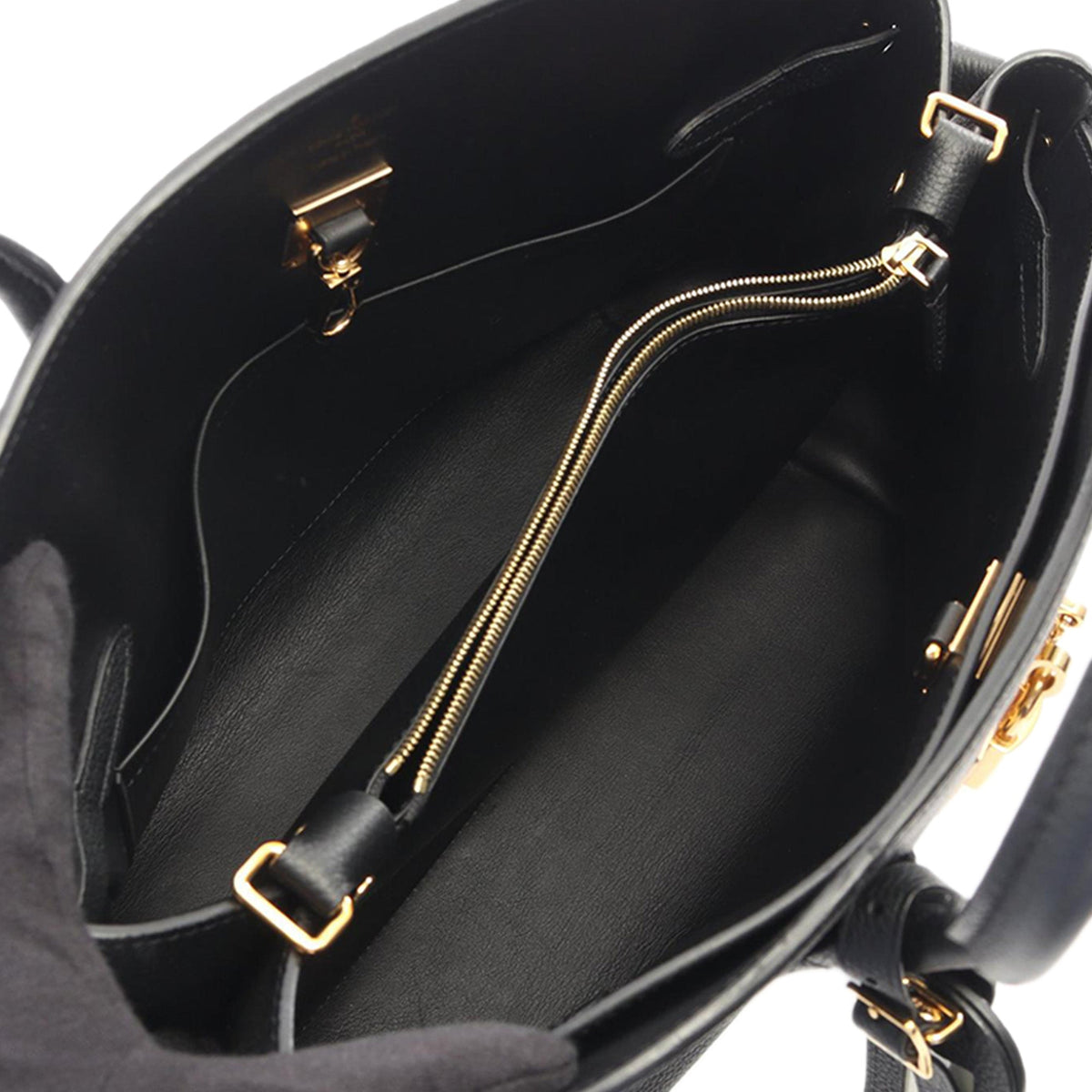 Louis Vuitton Taurillon Milla MM