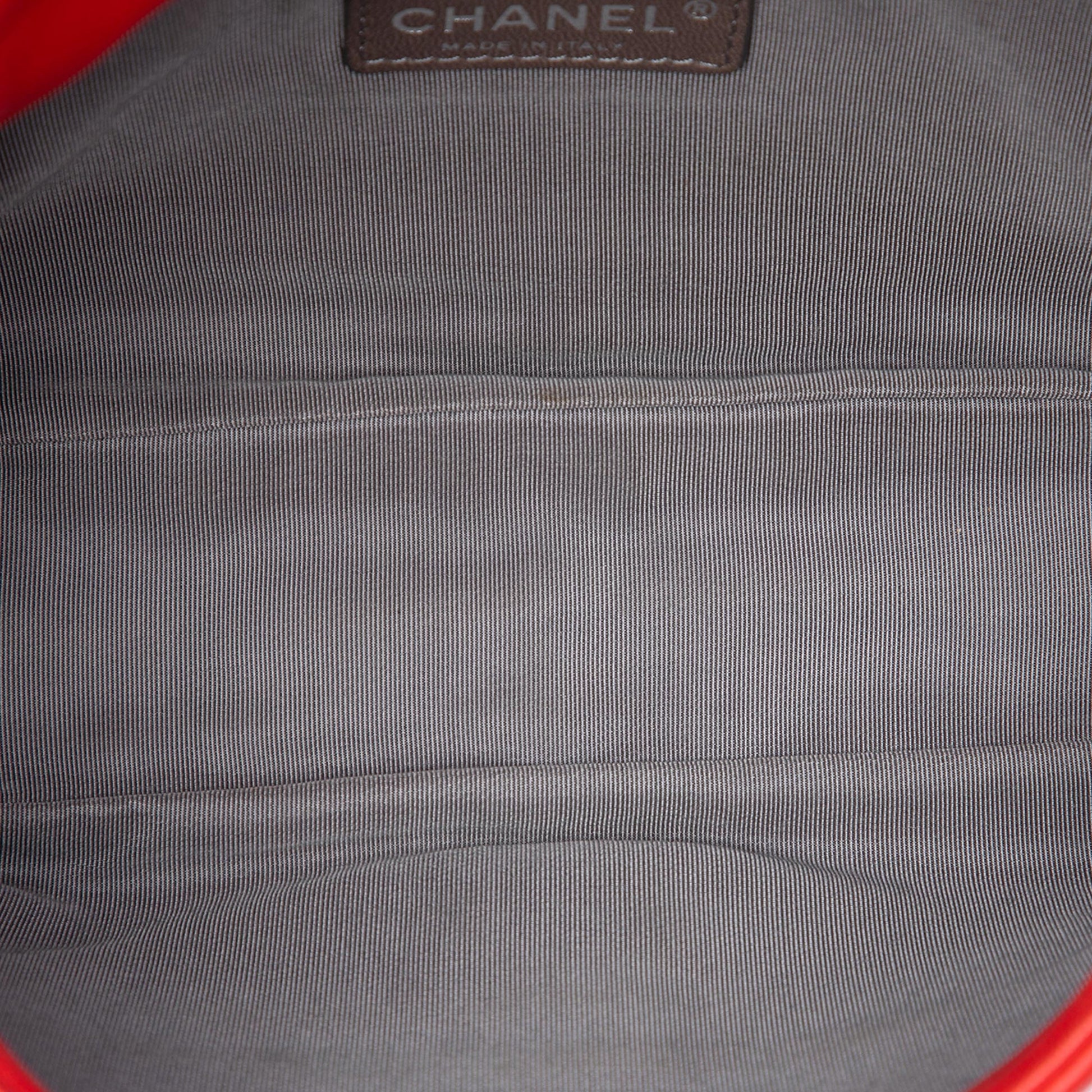 Chanel Medium Bicolor Lambskin and Calfskin CC Chain Flap