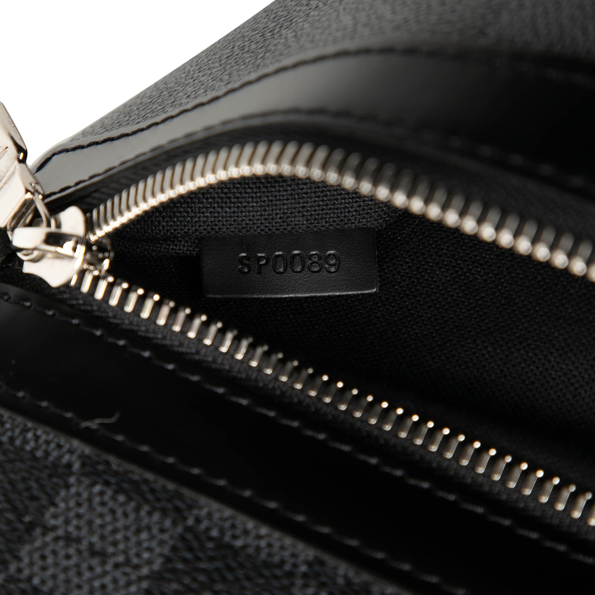 Louis Vuitton Damier Graphite Daniel GM