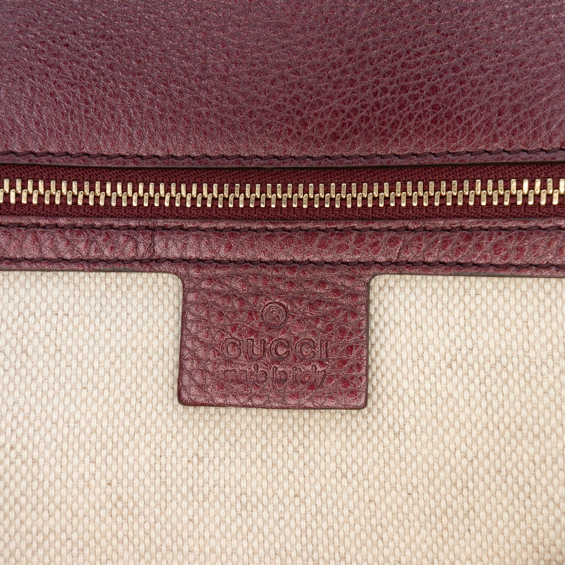 Gucci Metallic Leather Soho Disco Clutch