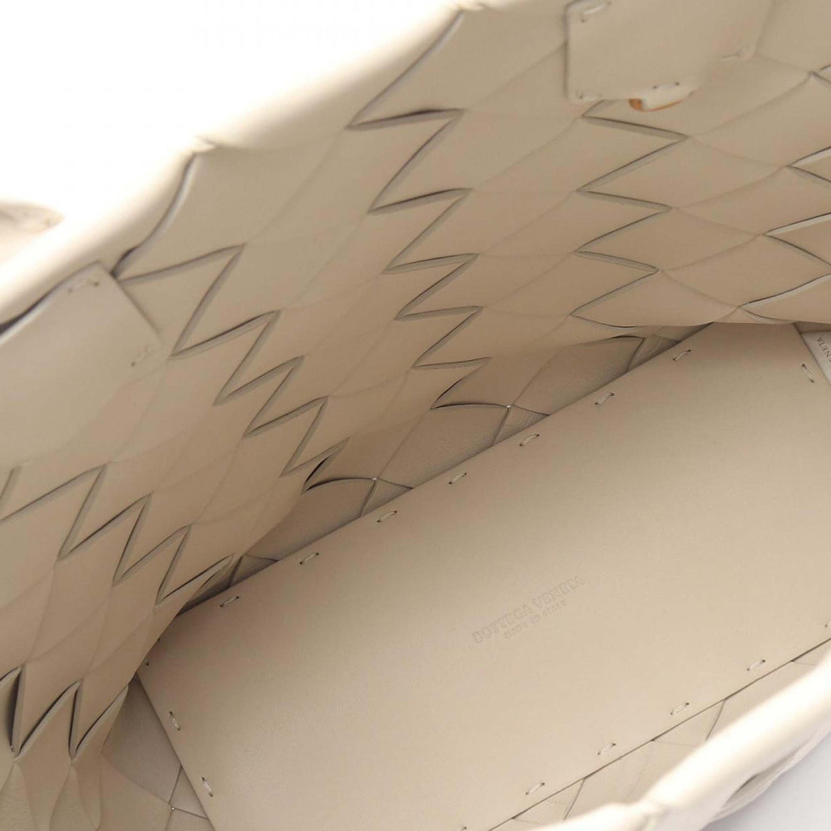 Bottega Veneta Maxi Intreccio Tote Bag — White