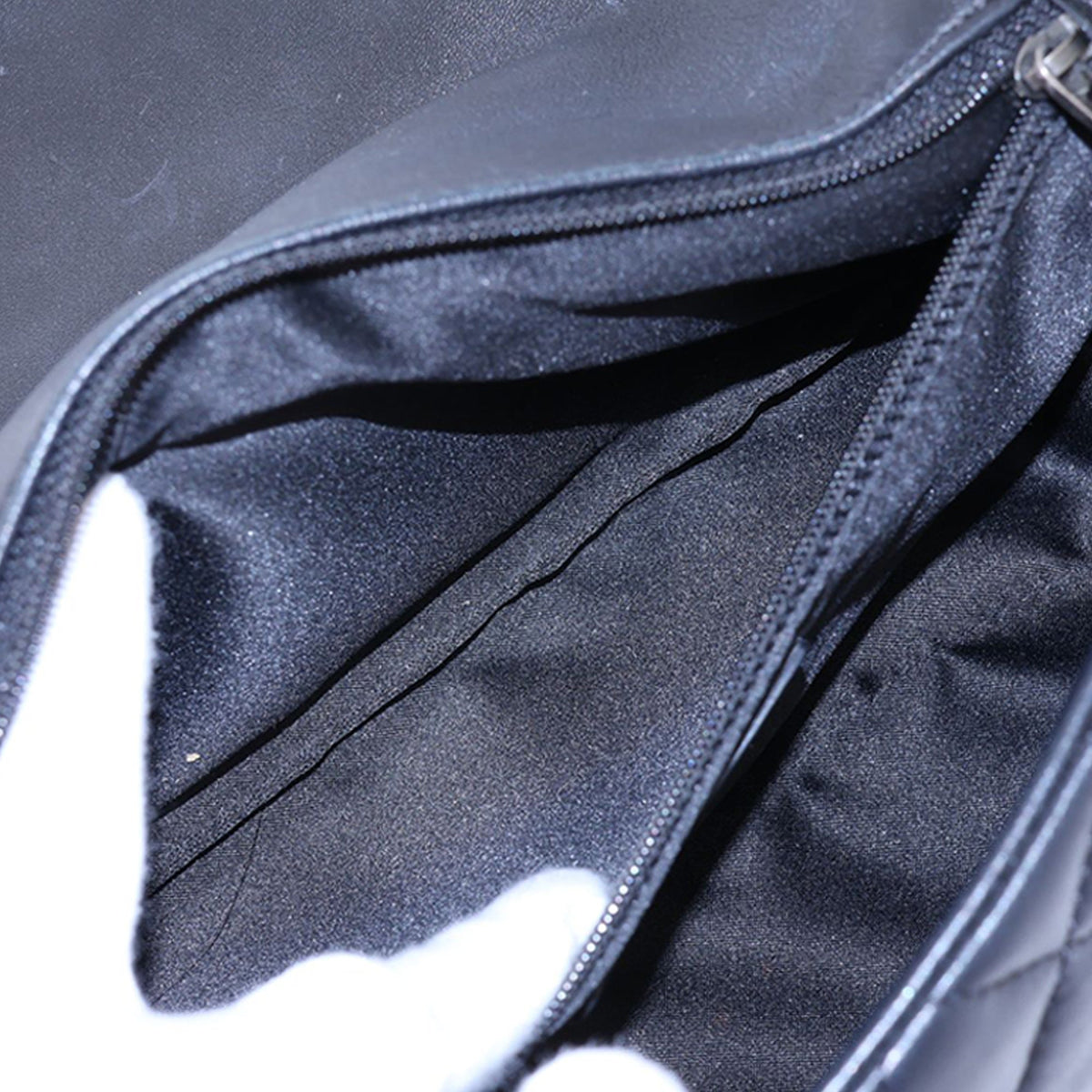 Chanel CC Quilted Lambskin Single Flap — Black
