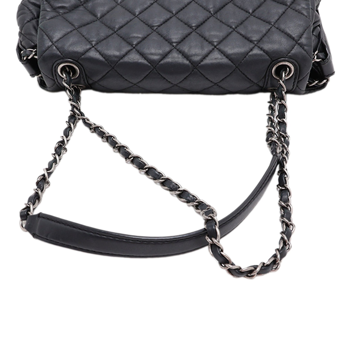 Chanel CC Quilted Lambskin Single Flap — Black