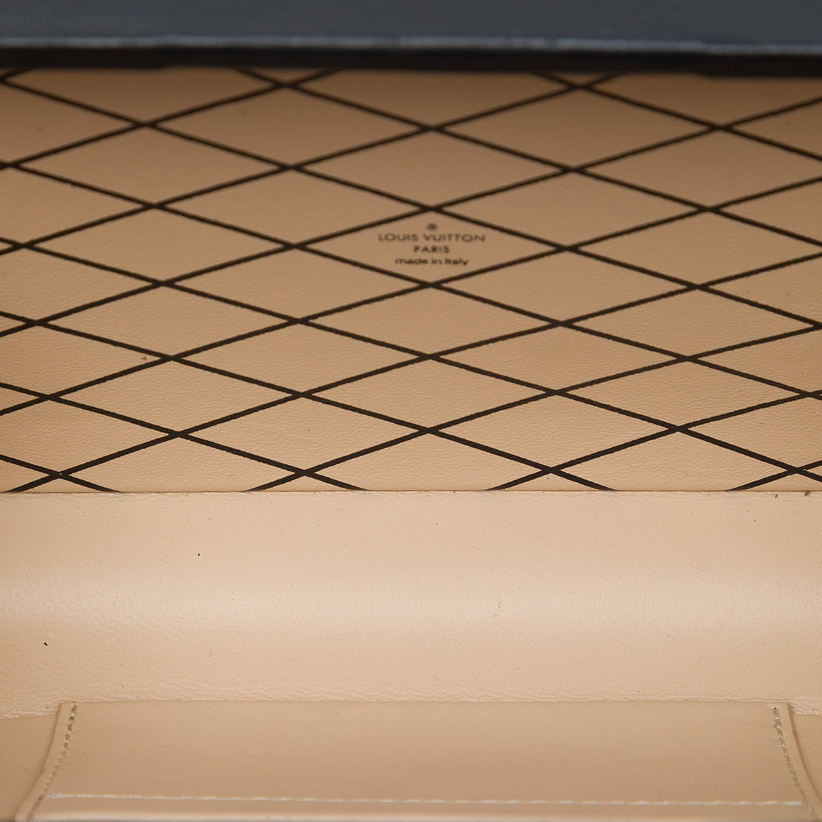 Louis Vuitton Monogram Vernis Petite Malle — Black