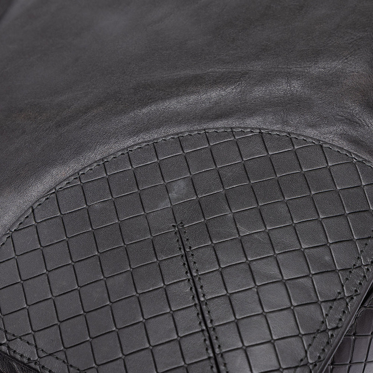 Bottega Veneta Intrecciato Trimmed Nappa Messenger Bag — Black