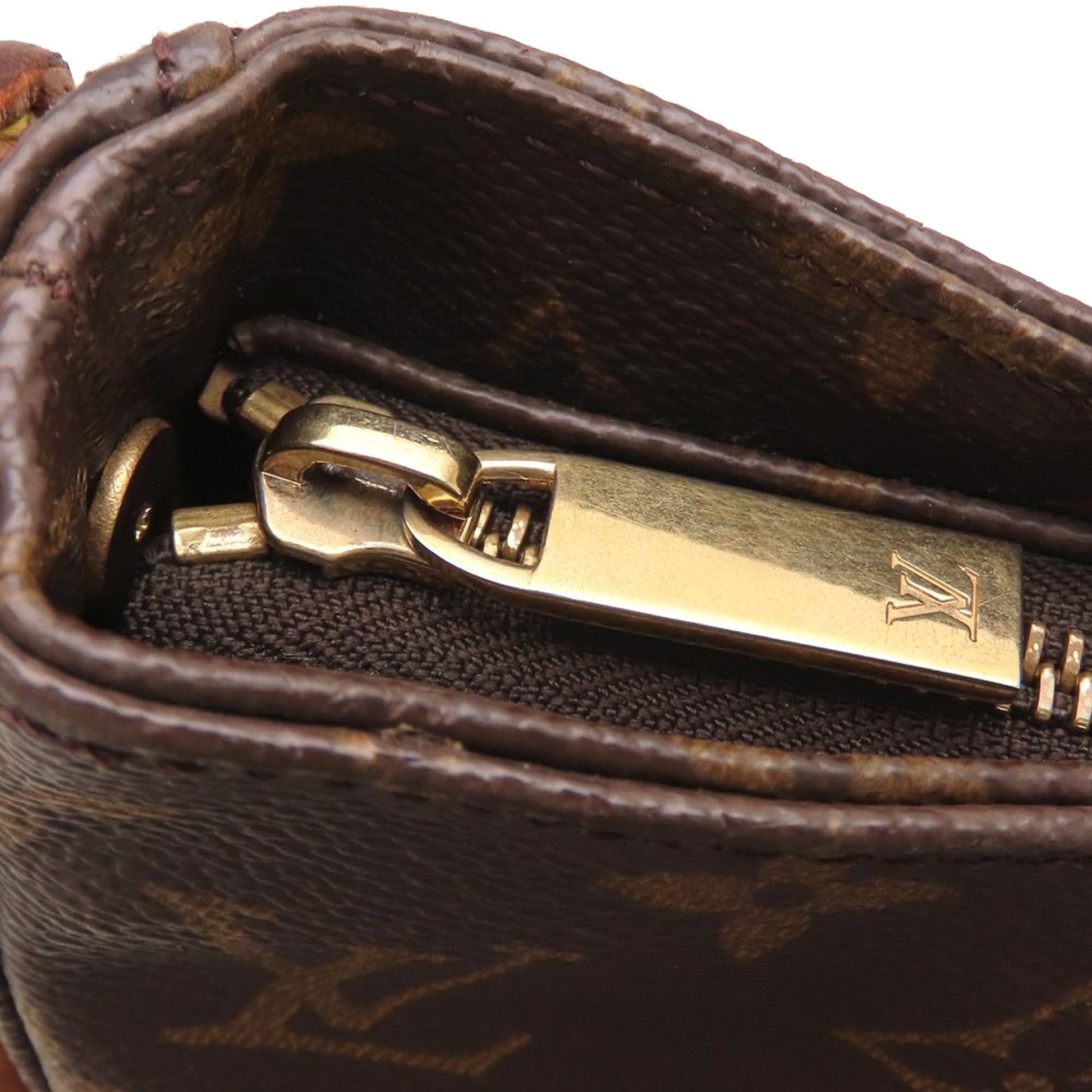 Louis Vuitton Monogram Looping GM
