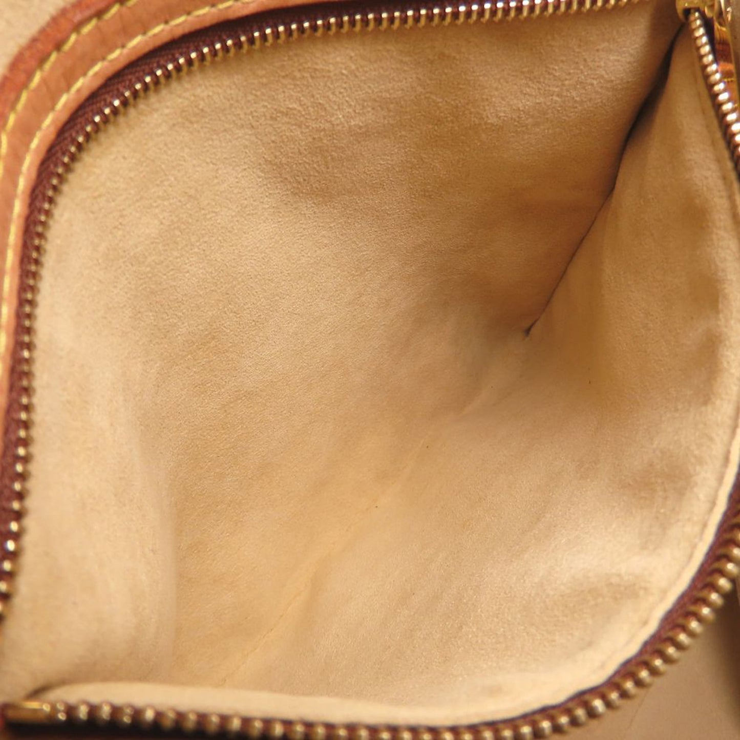 Louis Vuitton Monogram Looping GM