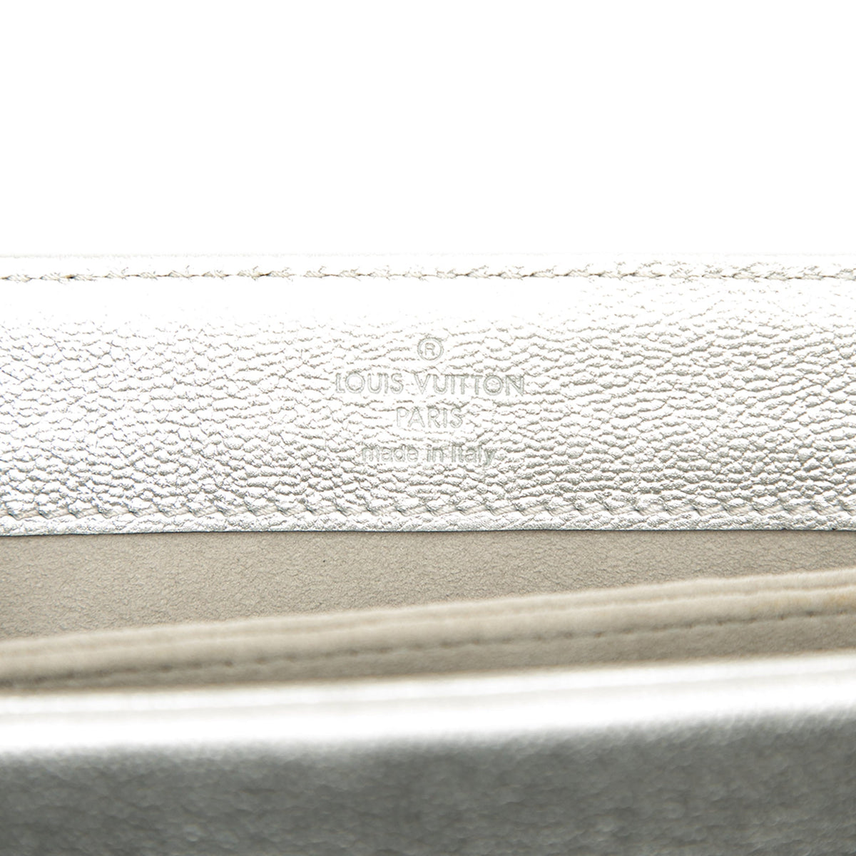 Louis Vuitton Metallic Cuir Plume Ecume Very Chain Bag