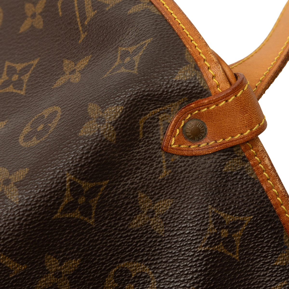 Louis Vuitton Monogram Saumur 25