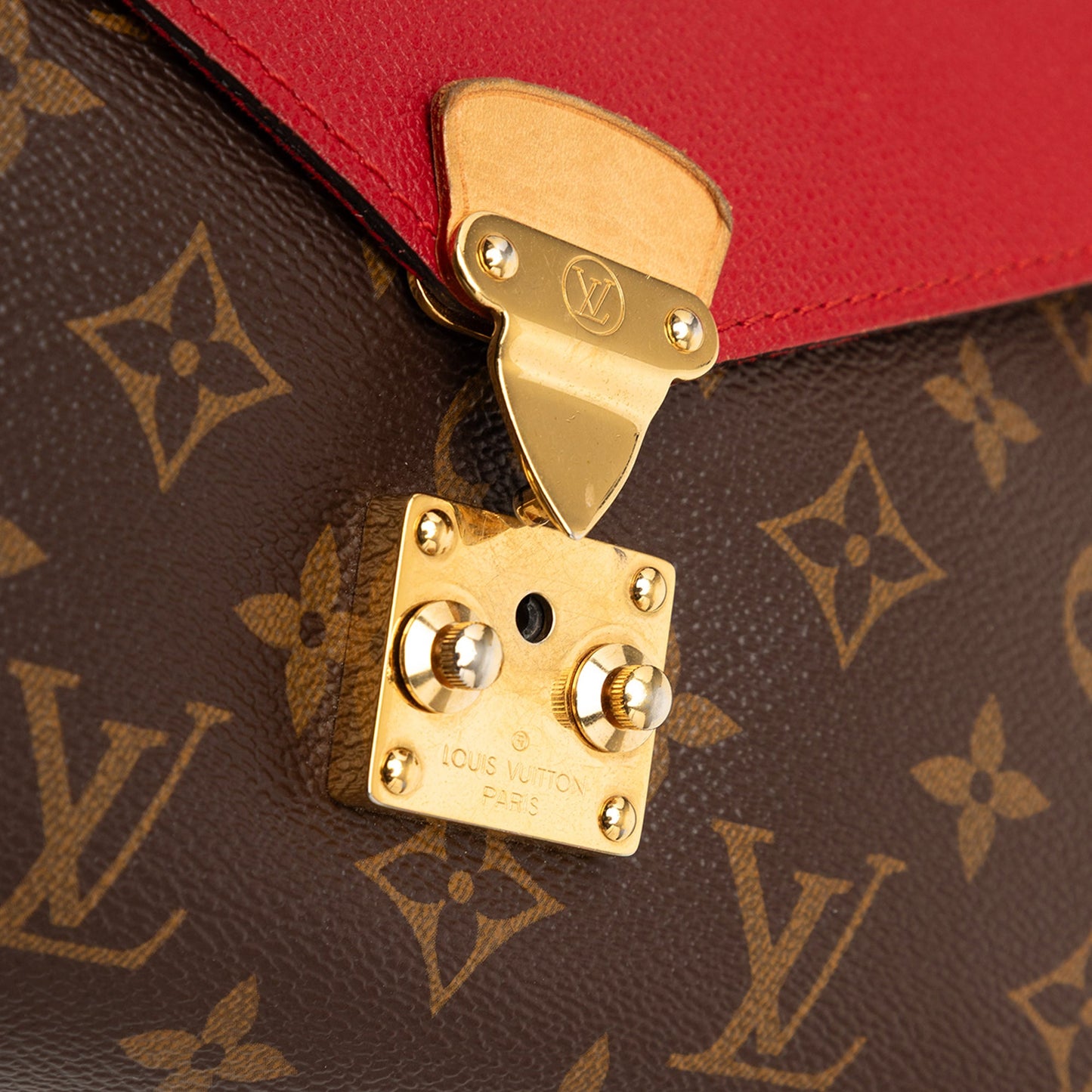 Monogram Pallas Chain