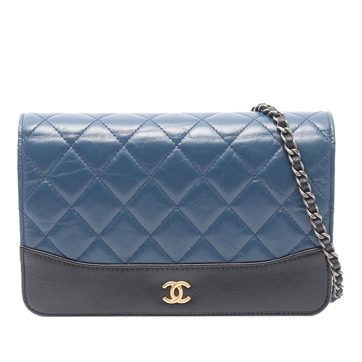 Chanel Bicolor Quilted Aged Calfskin Gabrielle Wallet On Chain — Blue